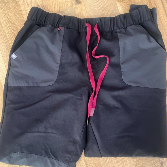 Disney MED FIGS BLACK - Picture 3 of 6